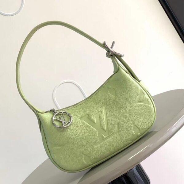 LV Mini Moon
